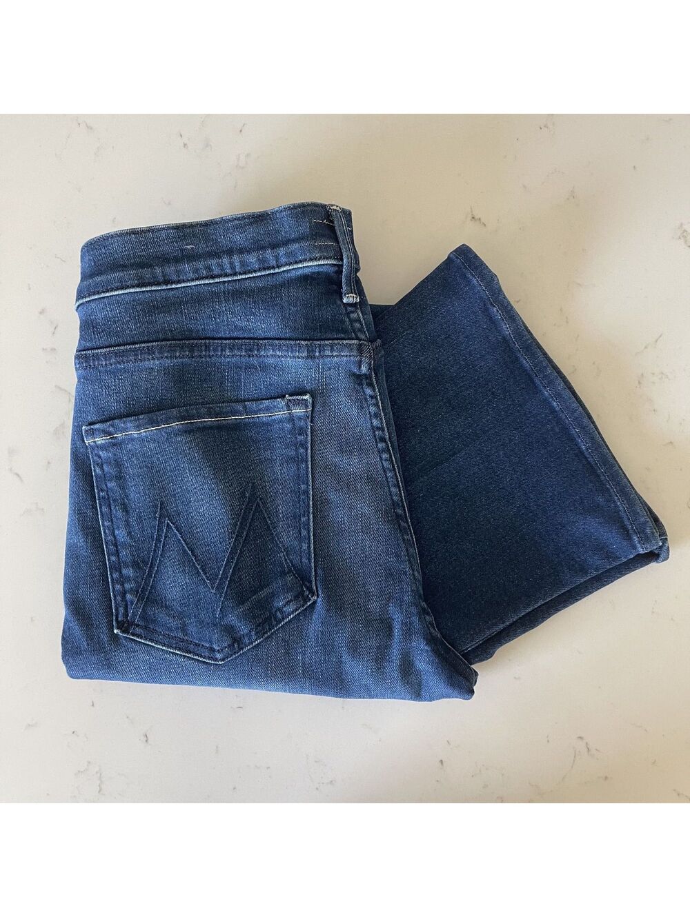 Mother Jeans (NWT) - The Weekender-Wash: Nip It In The Butt-Size 31 - Picture 2 of 4